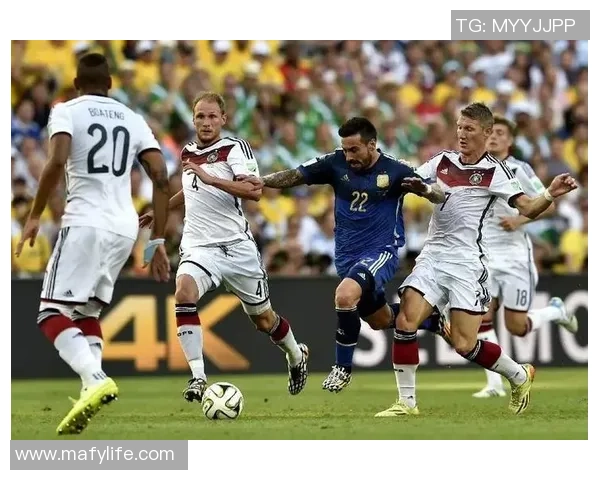 成都足球队荣登足球团队协作排行榜第十名展现团队精神与实力